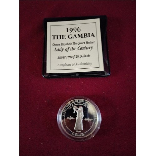 546 - Sterling silver - silver proof 'lady of the century' Gambia 20 dalasis coin