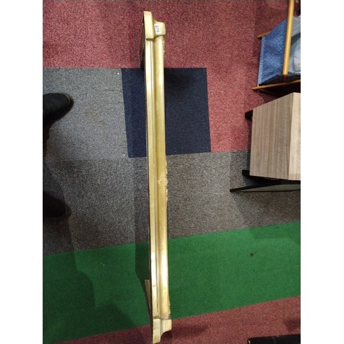 879 - Large Victorian brass fender measuring 141 x 40 cms with ornate mouldings