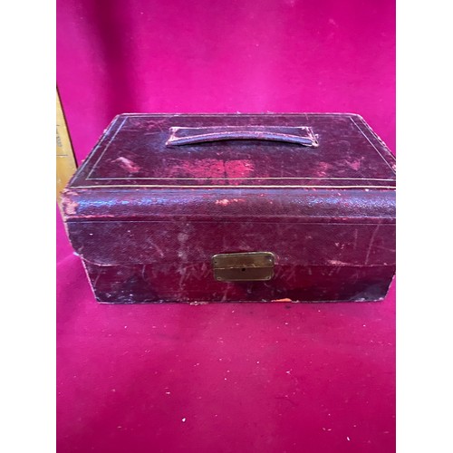 270 - Gentlemans vanity case measuring 23 x 13 cms