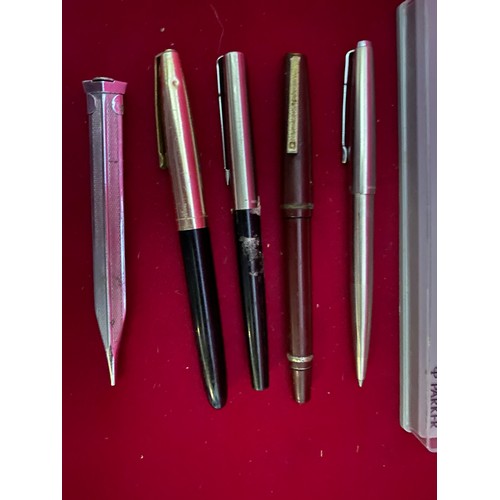 48 - Collection of pens