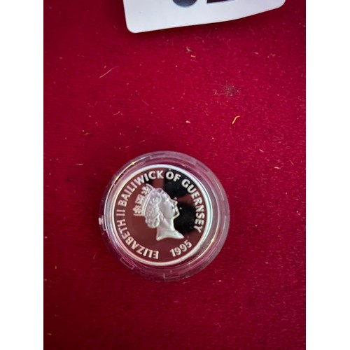 52 - Sterling silver-silver proof £1 coin