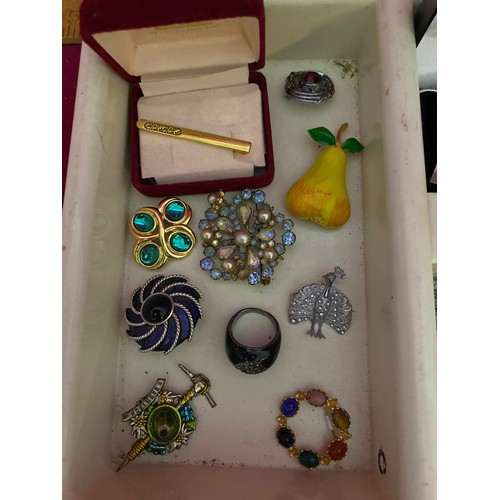 50 - Estee Lauder tray filled with vintage costume jewellery