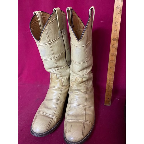 112 - Pair of O'Sullivan Renegade cowboy boots and a Kakadu hat 5HW92