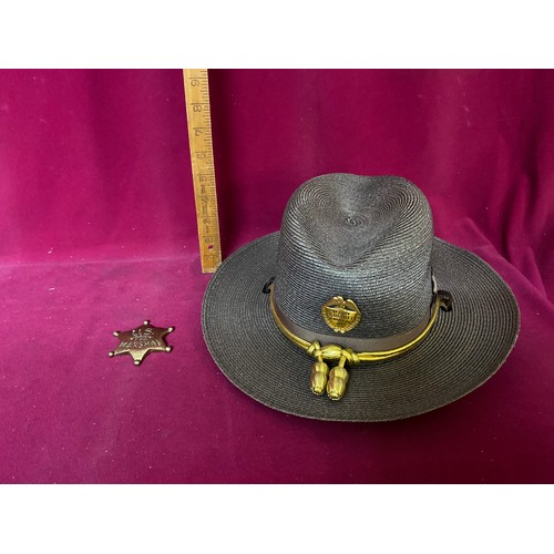 114 - Vintage Stratton Sheriff style straw hat size 71/4 and a US Marshal badge