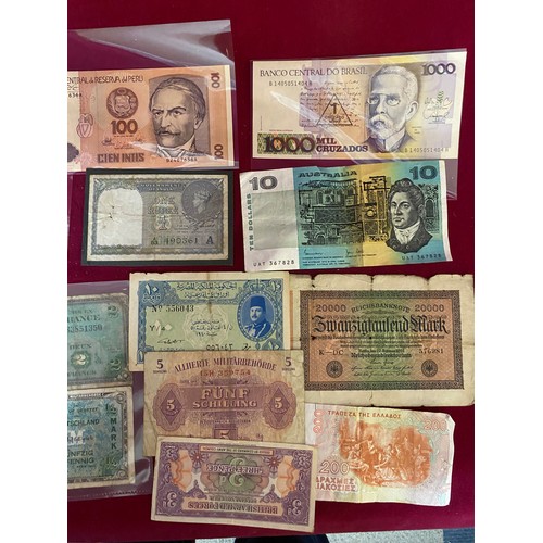 98 - Collection of old banknotes