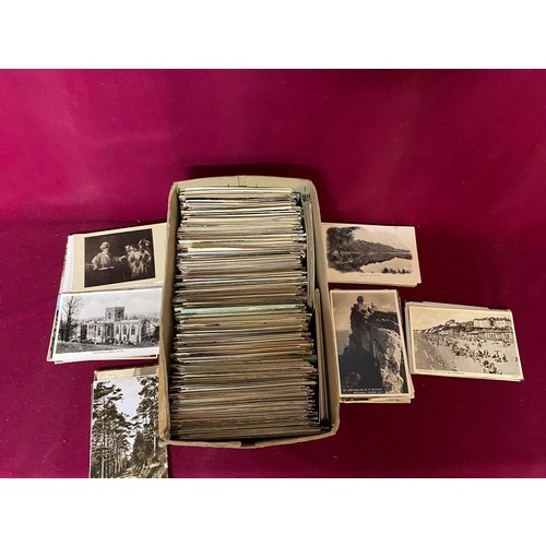 29 - Box filled with approximately 800 old postcards.