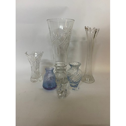 118 - Selection of vintage cut glass vases and 2 x Caithness vases