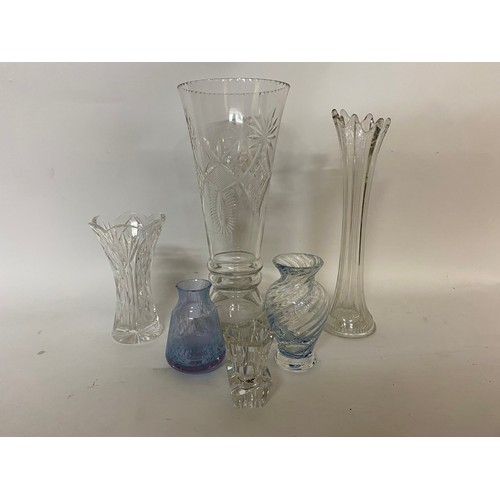 118 - Selection of vintage cut glass vases and 2 x Caithness vases