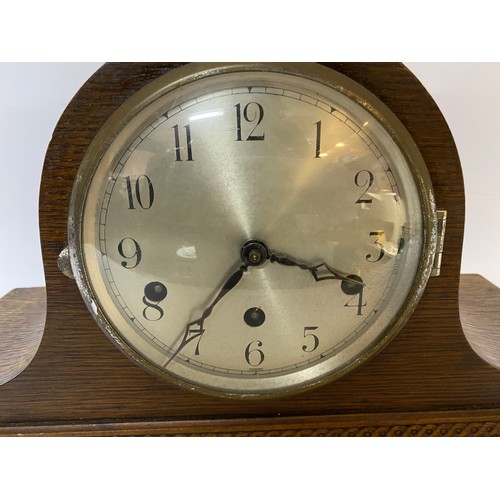 153 - Vintage Oak Mantle Clock.