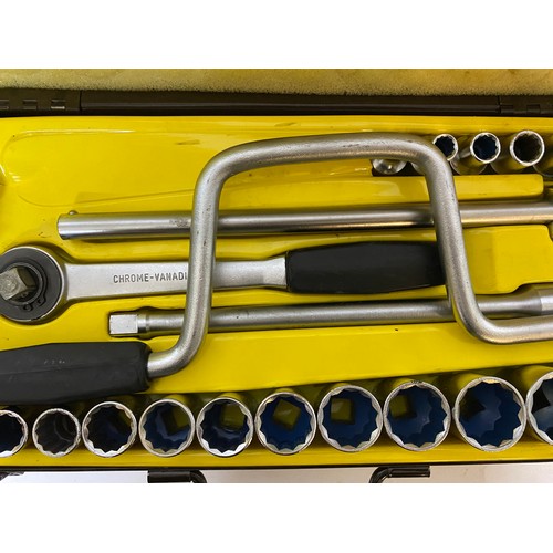 168 - Williams Superslim Socket set.