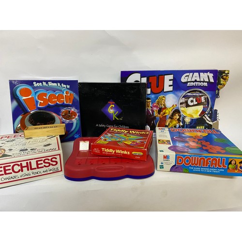 181 - Selection of vintage games including Speechless, Clue, Guess Who, tiddly Winks and I see It.