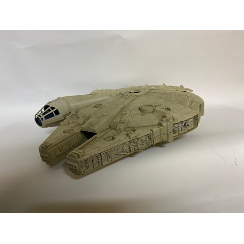 184 - Star Wars Millennium Falcon toy