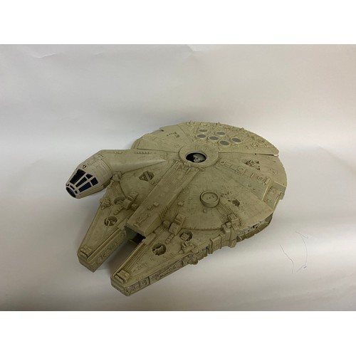 184 - Star Wars Millennium Falcon toy