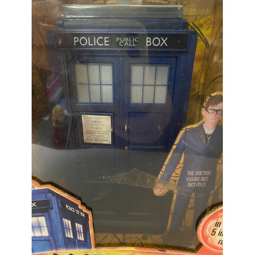 193 - Dr Who electronic flight control Tardis in box.