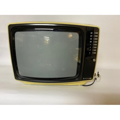 201 - Vintage Sanyo colour TV, tested for screen and sound working