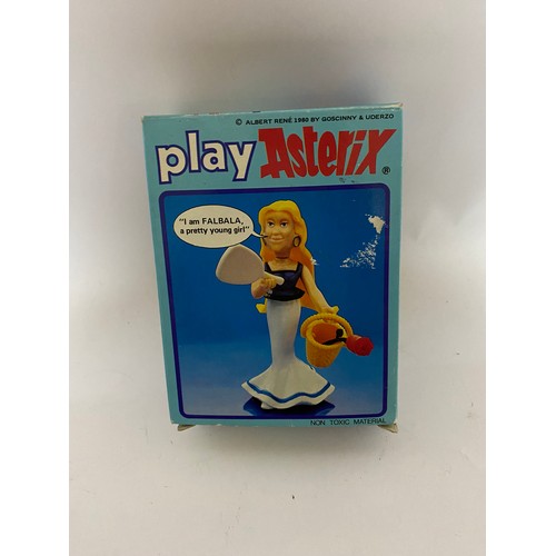 317 - Vintage Play Asterix, Panacea/Falbala boxed figure sealed in original packaging. Complet and in mint... 