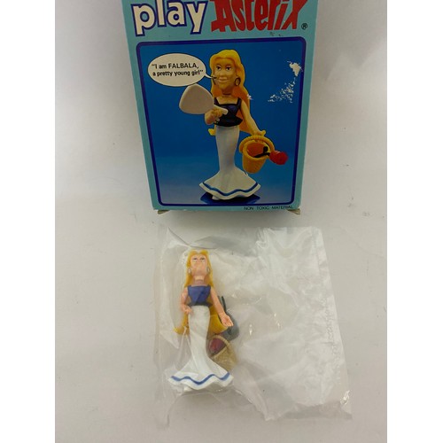 317 - Vintage Play Asterix, Panacea/Falbala boxed figure sealed in original packaging. Complet and in mint... 