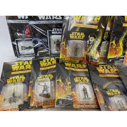 323 - 14 x Star Wars painted metal figures in sealed new condition. The Official Figurine Collection model... 