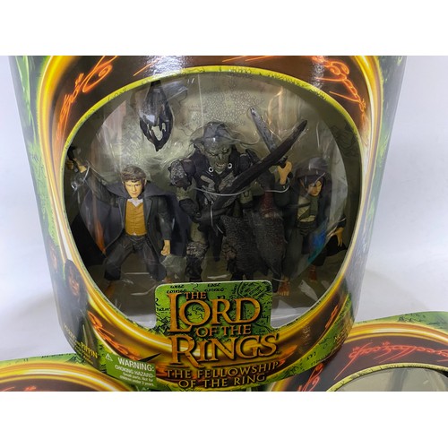 328 - Toybiz Lord of the Rings, Fellowship of the Ring, 4 x large packs including Frodo and Samwise Gamgee... 