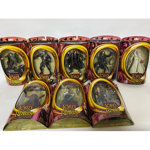 334 - ToyBiz Lord of the Rings, 15 x figures new and sealed on card from The Fellowship of the Ring 2001, ... 