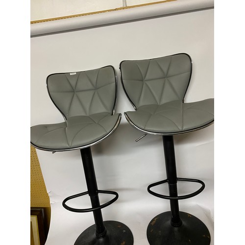 375 - Pair of bar stools in grey with chrome trim