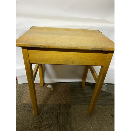 409 - School desk with lift up lid 60x45x70cms