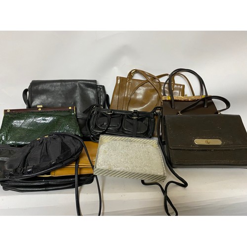 423 - Selection of 10 x vintage handbags, makes include Liz Claiborne, Tula,