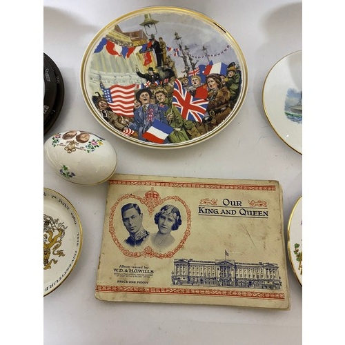 254 - Selection of Royal memorabilia