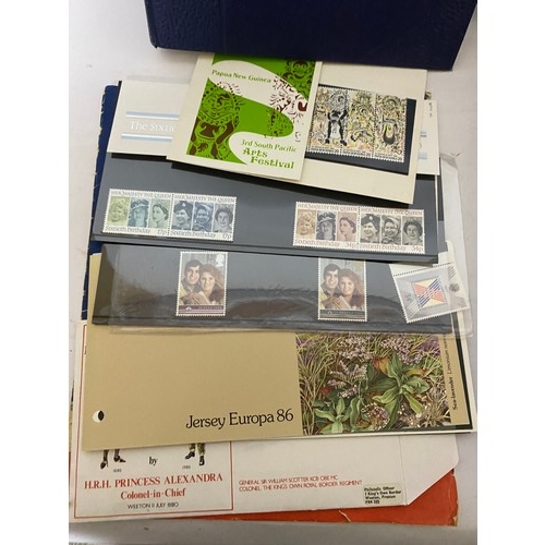 397 - Selection of stamp albums