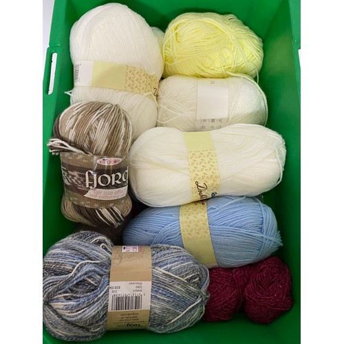 594 - 20 x balls of 100g  wool in mixed colours and makes