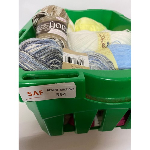 594 - 20 x balls of 100g  wool in mixed colours and makes