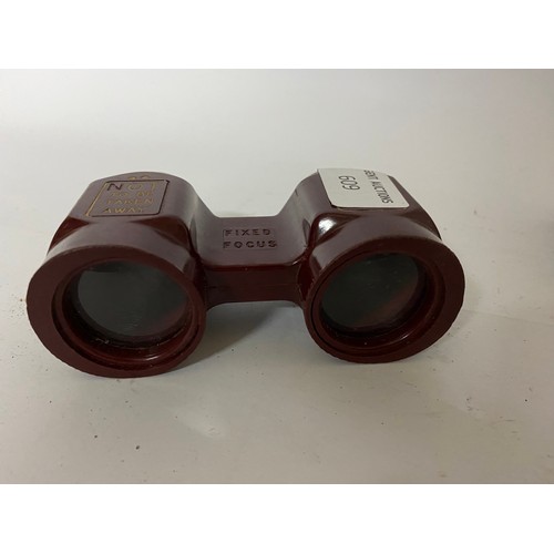 609 - 3 x sets of binoculars