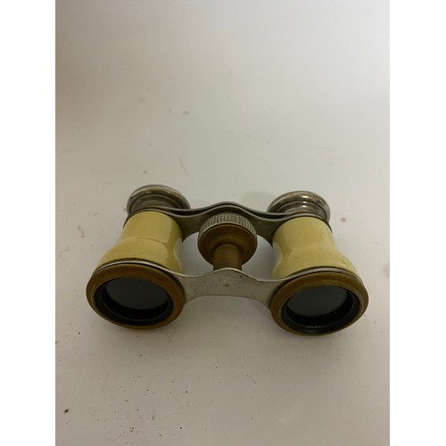 609 - 3 x sets of binoculars