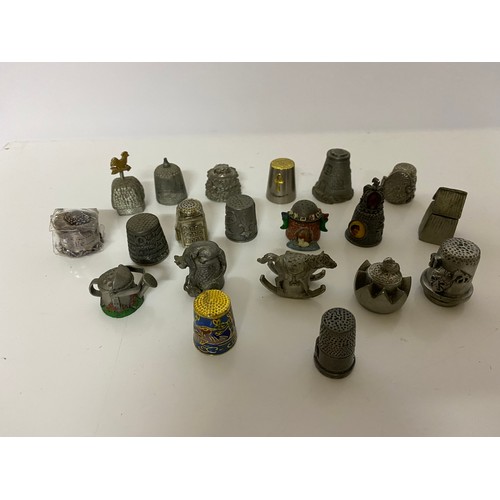 549 - Collection of pewter thimbles