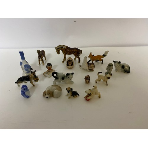 730 - Collection of porcelain animal miniature figures including Lomonosav, Szeiler and Zoocraft