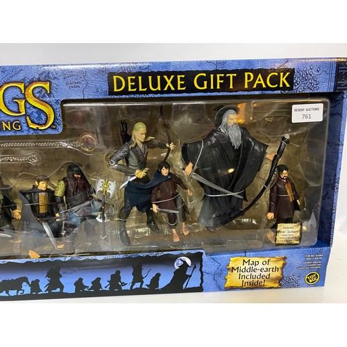 761 - Toy Biz Lord of the Rings, Fellowship of the Ring deluxe gift pack of ten figures, the fellowship, G... 