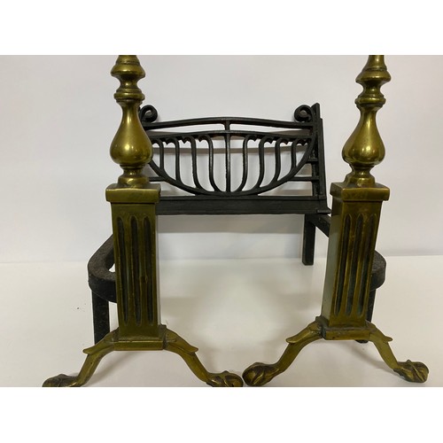 784 - Antique Edwardian Brass Fire Dogs with cast iron fire grate for fireplace.