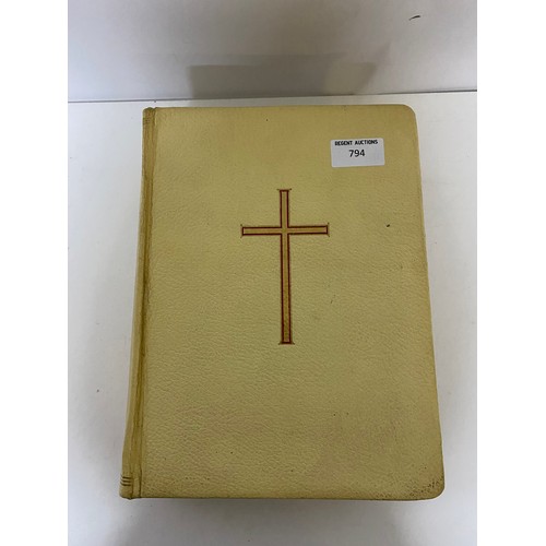 794 - Large family Bible in very good condition