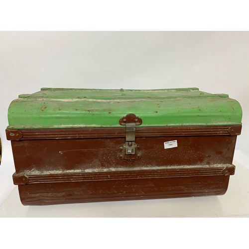 799 - Vintage metal trunk measuring 64 x 40 x 35 cms tall