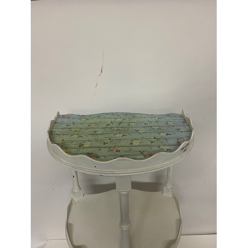 840 - Wooden 2 tiered side table with scalloped edging measuring 35 cms wide x 70 cms tall