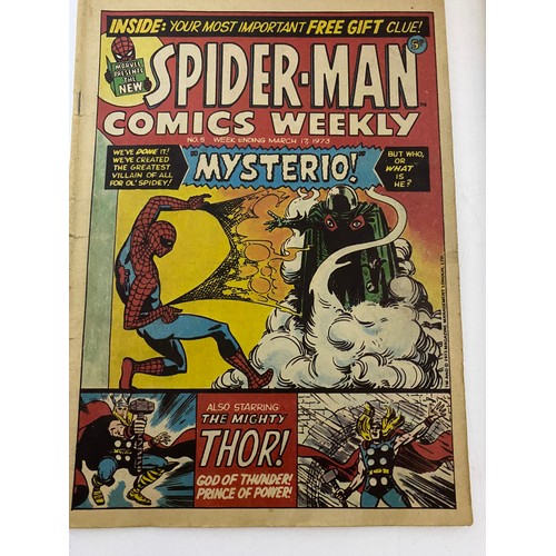 892 - 2 x Spiderman weekly comics