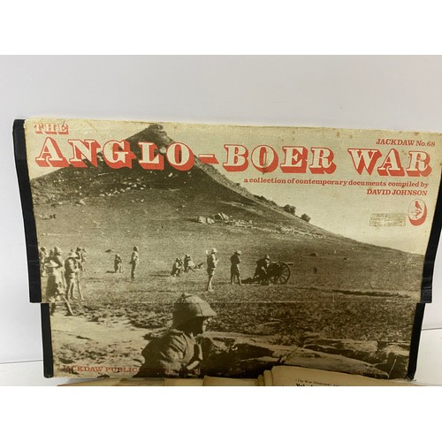 894 - Selection of 'The War Illustrated' magazines and 'The Anglo-Boer War' folder containing a collection... 