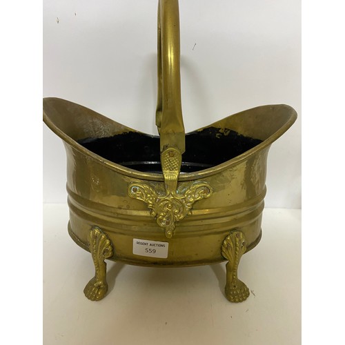 559 - Brass companion set, coal scuttle and fender