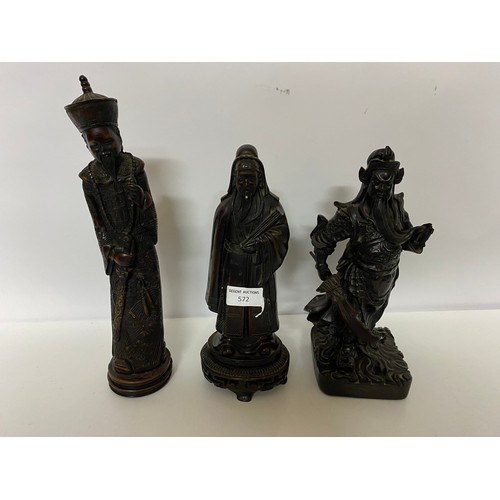 572 - 3 x Chinese figures, tallest measuring 33 cms tall