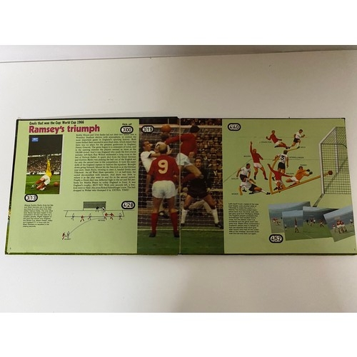 527 - 1972 Golden Goals sticker album complete with hand signed autographs from Rodney Marsh, David Harvey... 