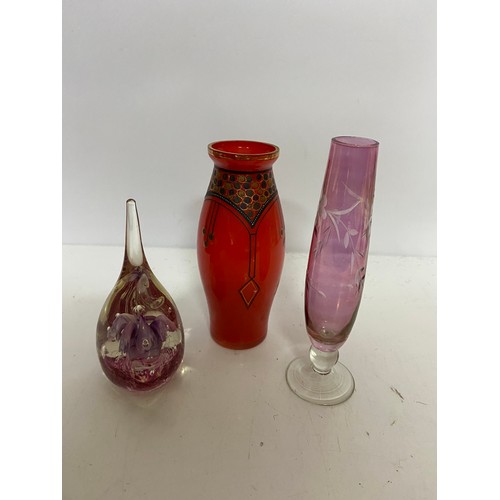 841 - Selection of coloured glassware