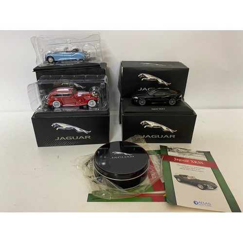 944 - 6 x Atlas Edition Jaguar models and a set of coasters. Models include e type Jaguar, Jaguar XKSS57, ... 