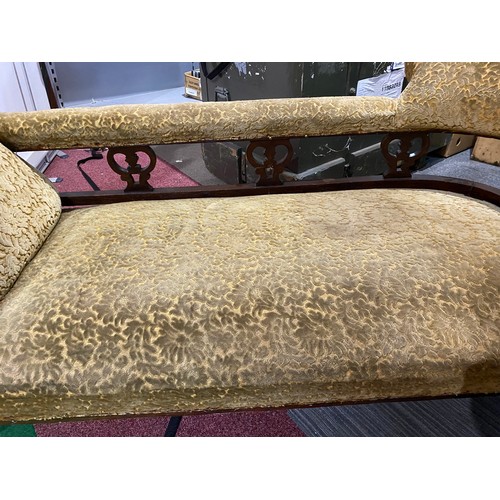 955 - Chaise Longue in gold fabric and dark wood frame