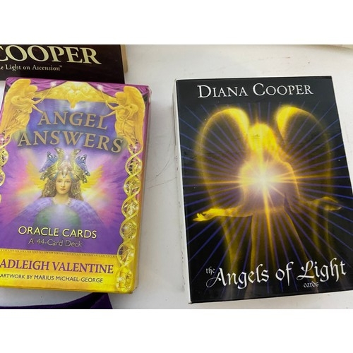 An Angel A Day: The Daily Magic and Inspiration of Angels