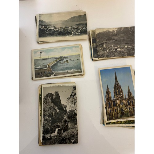 14 - Box of approx 600 old postcards